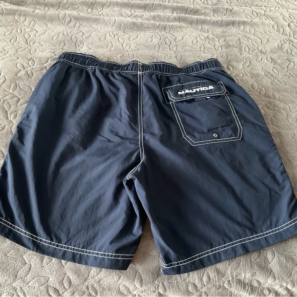Nautica swim shorts - size large - Picture 2 of 4
